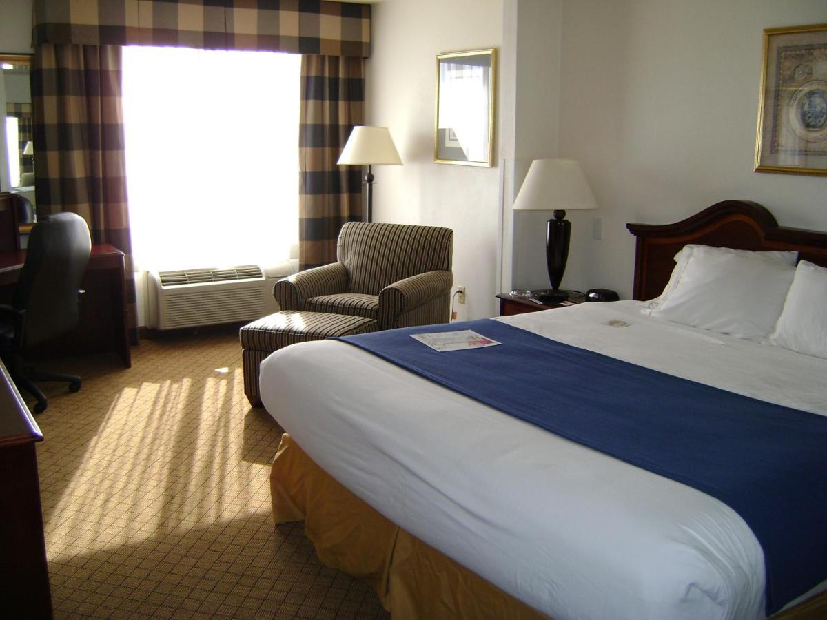 Holiday Inn Express & Suites Alliance By Ihg Экстерьер фото