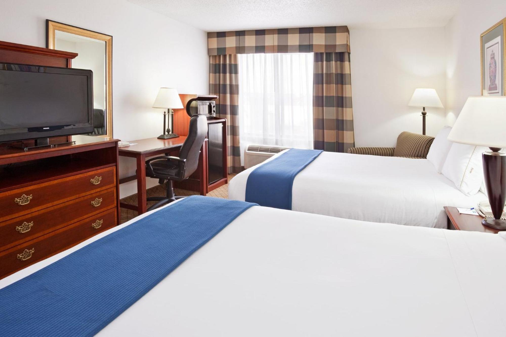 Holiday Inn Express & Suites Alliance By Ihg Экстерьер фото