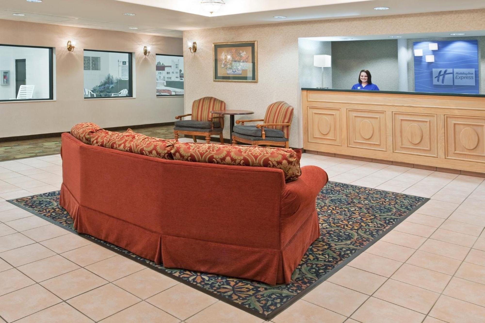 Holiday Inn Express & Suites Alliance By Ihg Экстерьер фото