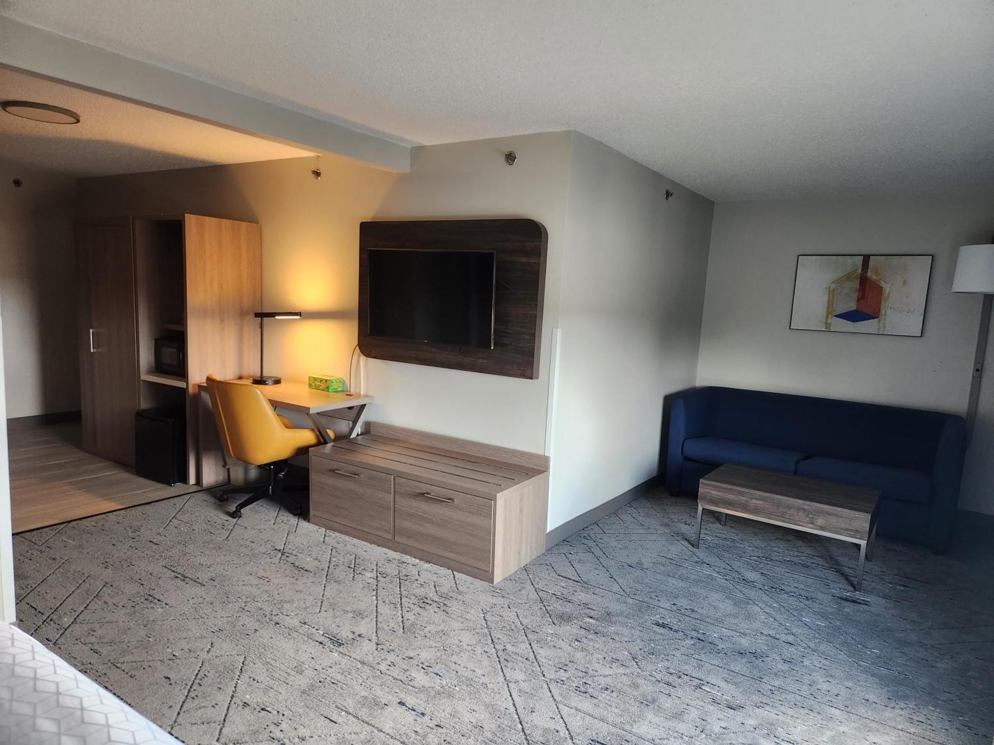 Holiday Inn Express & Suites Alliance By Ihg Экстерьер фото
