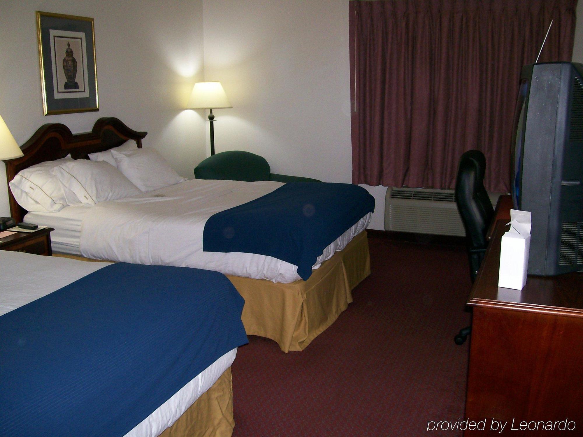 Holiday Inn Express & Suites Alliance By Ihg Номер фото