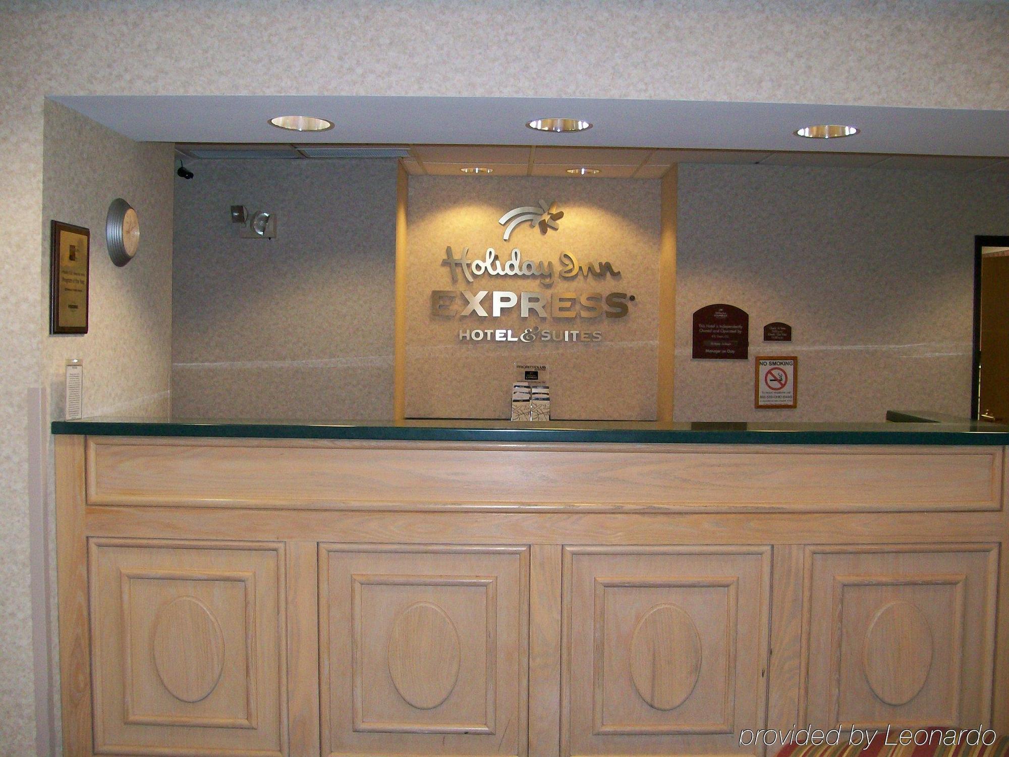 Holiday Inn Express & Suites Alliance By Ihg Экстерьер фото