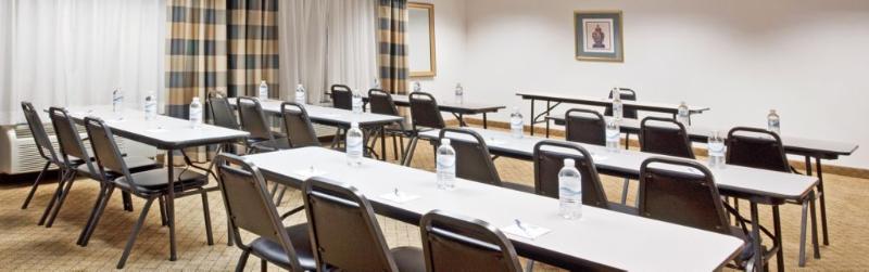 Holiday Inn Express & Suites Alliance By Ihg Экстерьер фото