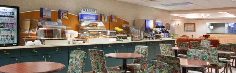 Holiday Inn Express & Suites Alliance By Ihg Экстерьер фото