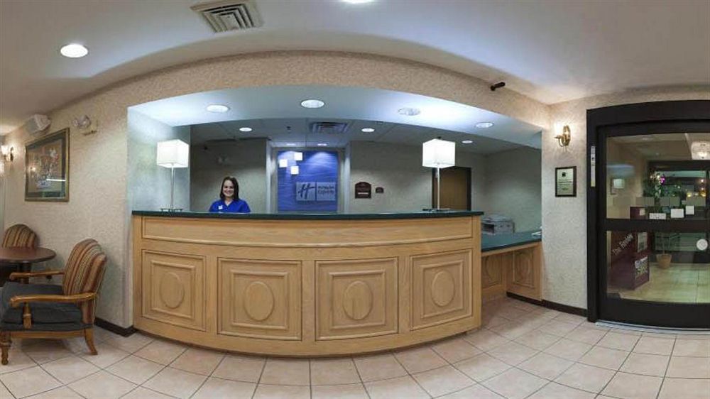 Holiday Inn Express & Suites Alliance By Ihg Экстерьер фото